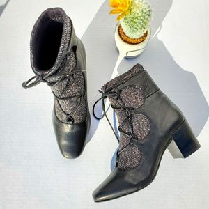 Sole Sana booties